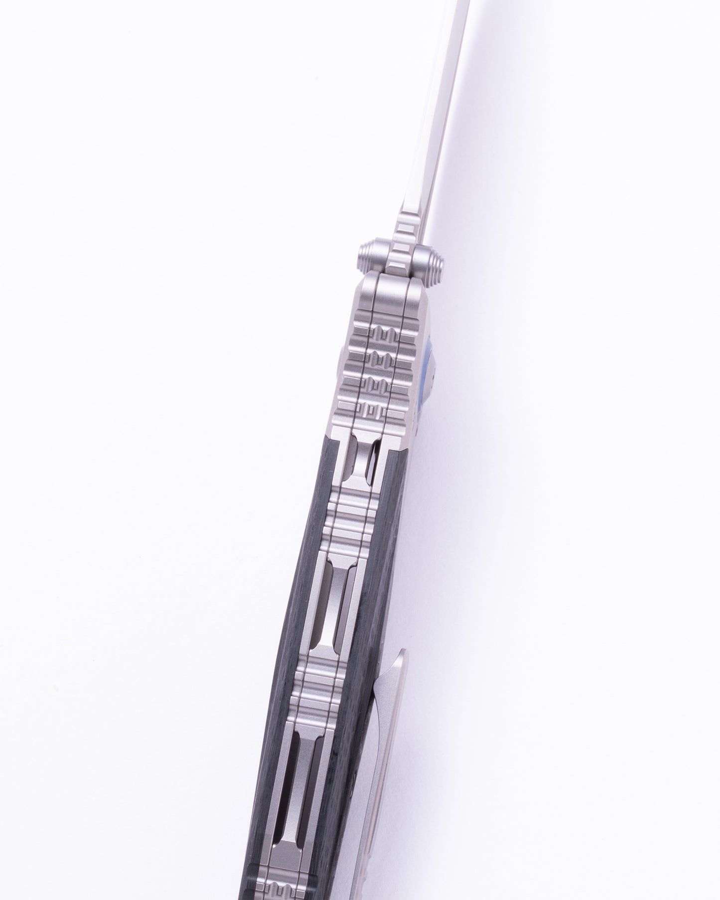 Socom Bravo™ Mini Spear Point Titanium Handle Hand Rubbed Satin Standard Blue Titanium Pivot Collar Carbon Fiber Scales (262M-4CFTI)