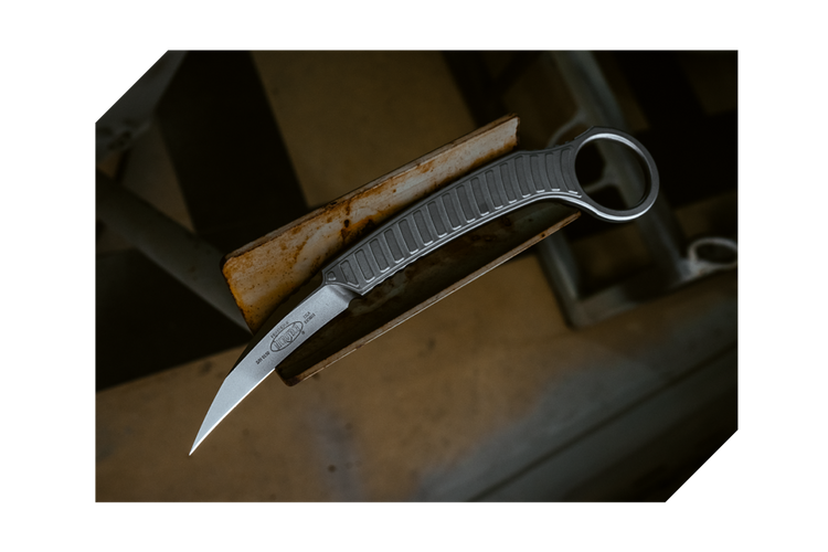 Fixed Blades